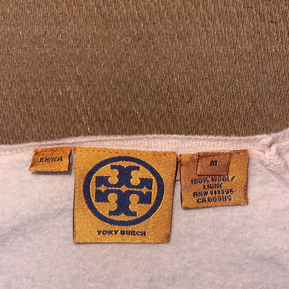 Tory Burch light pink WOOL V Neck Sweater M - Picture 11 of 12